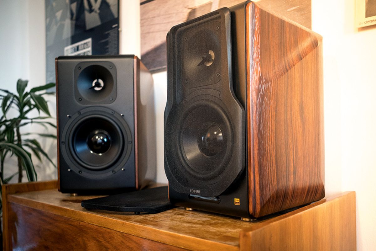 Pair of Edifier S3000PRO wireless active bookshelf speakers.