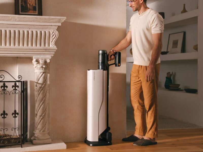 The Roborock H60 Hub Ultra auto-emptying dock against a clean white background.