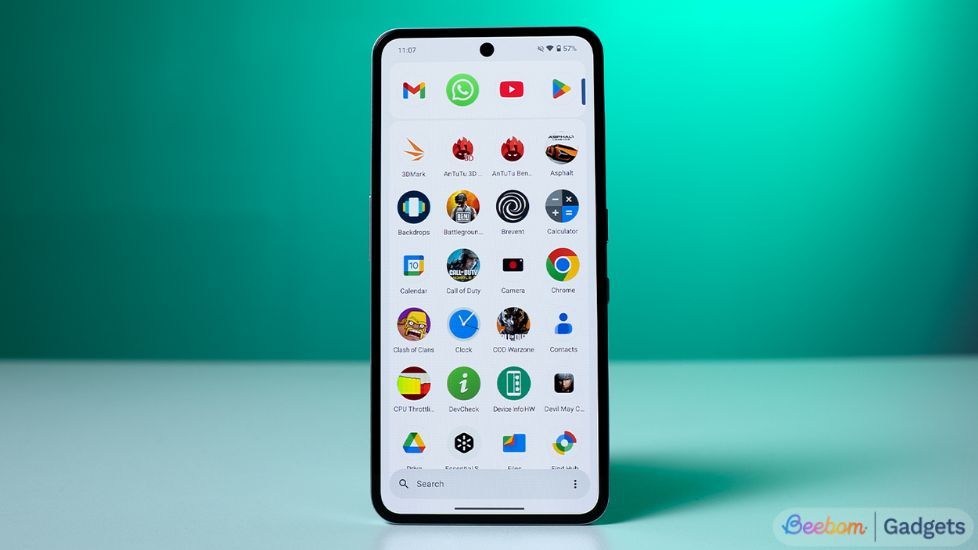 The app drawer and UI icons of Nothing OS running on the CMF Phone 2 Pro.