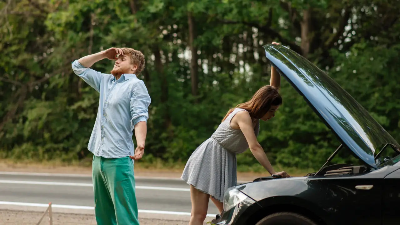 Graphic depicting signs of poor engine throttle response and performance issues.