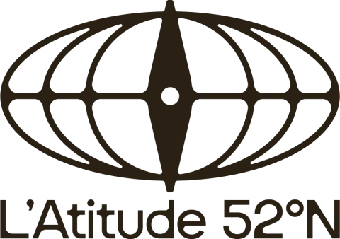 L’Atitude 52°N Departure Collection luggage set showcasing modern travel design.