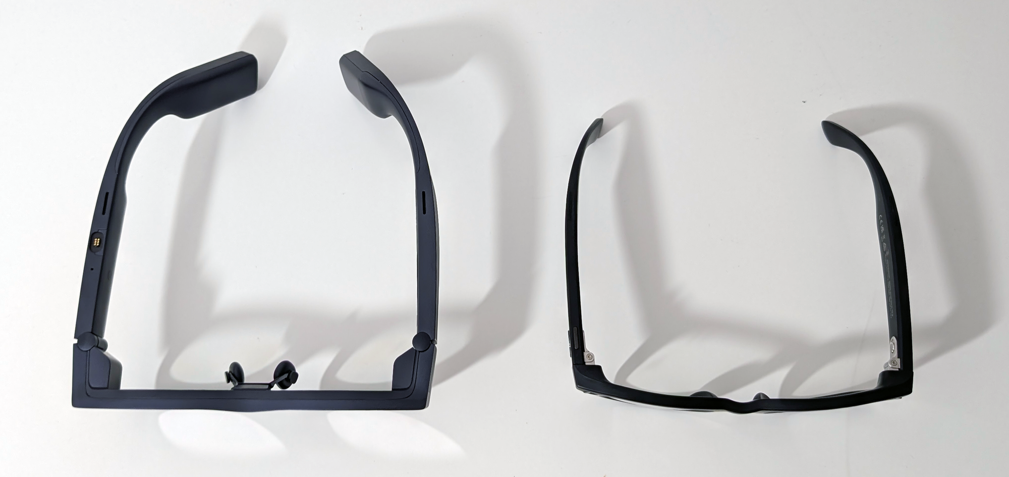 Top-down comparison of RayNeo X2 and the much slimmer Ray-Ban Meta glasses