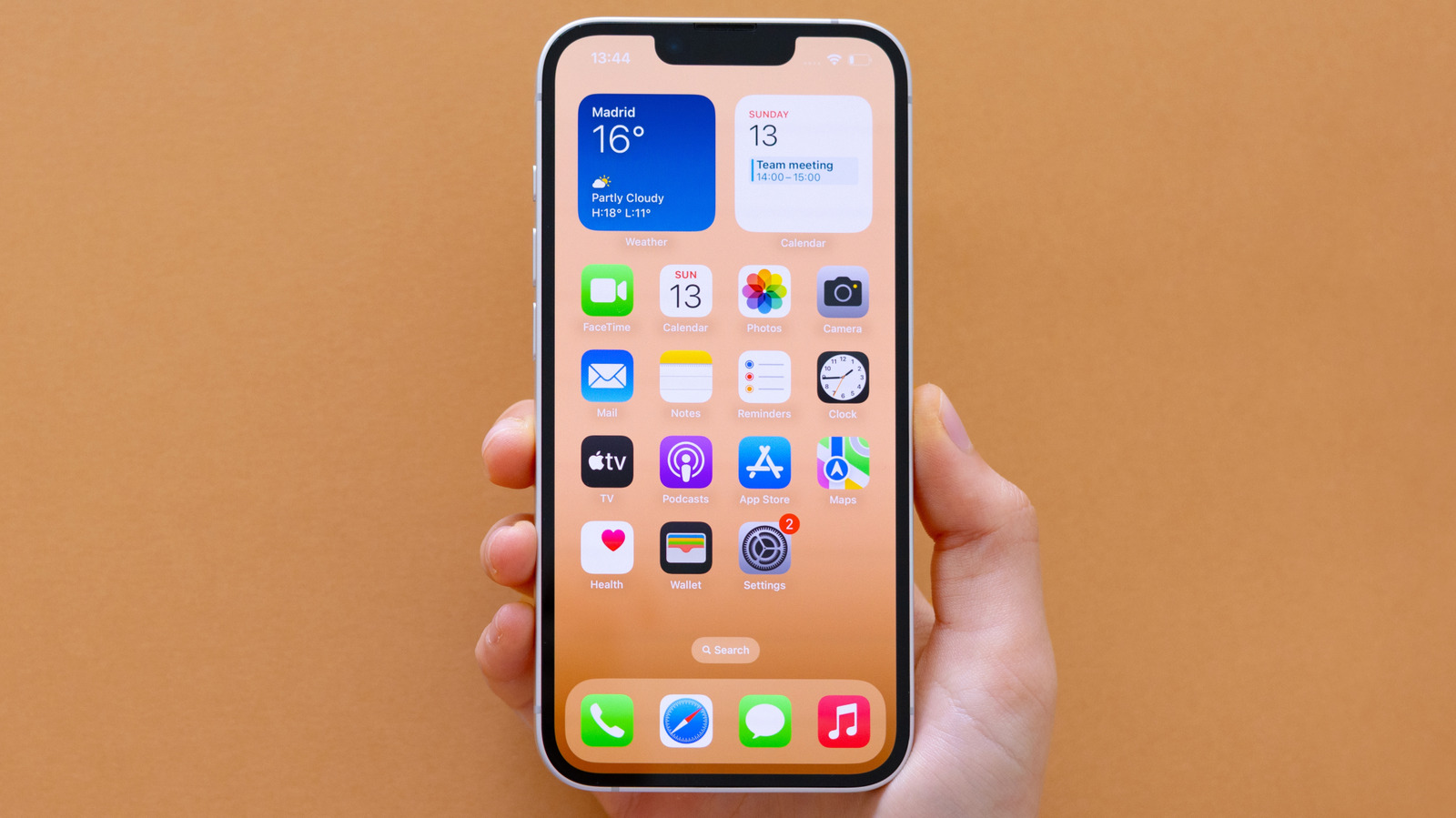 iPhone 17e vs 17: Is the $200 Savings Worth It?